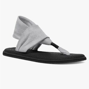 Sanuk Women's Black and Gray Sandals